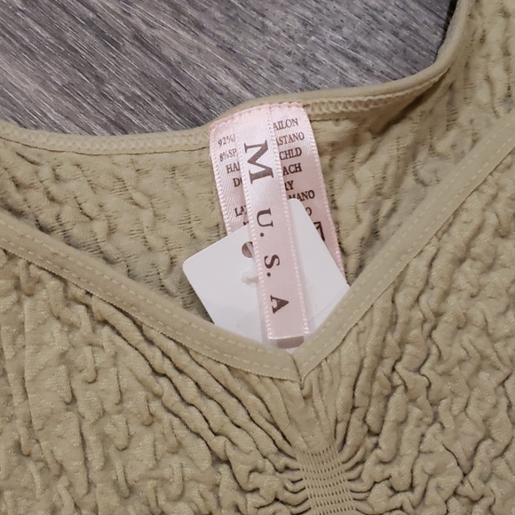 Fitted Top - Picture 8 of 8